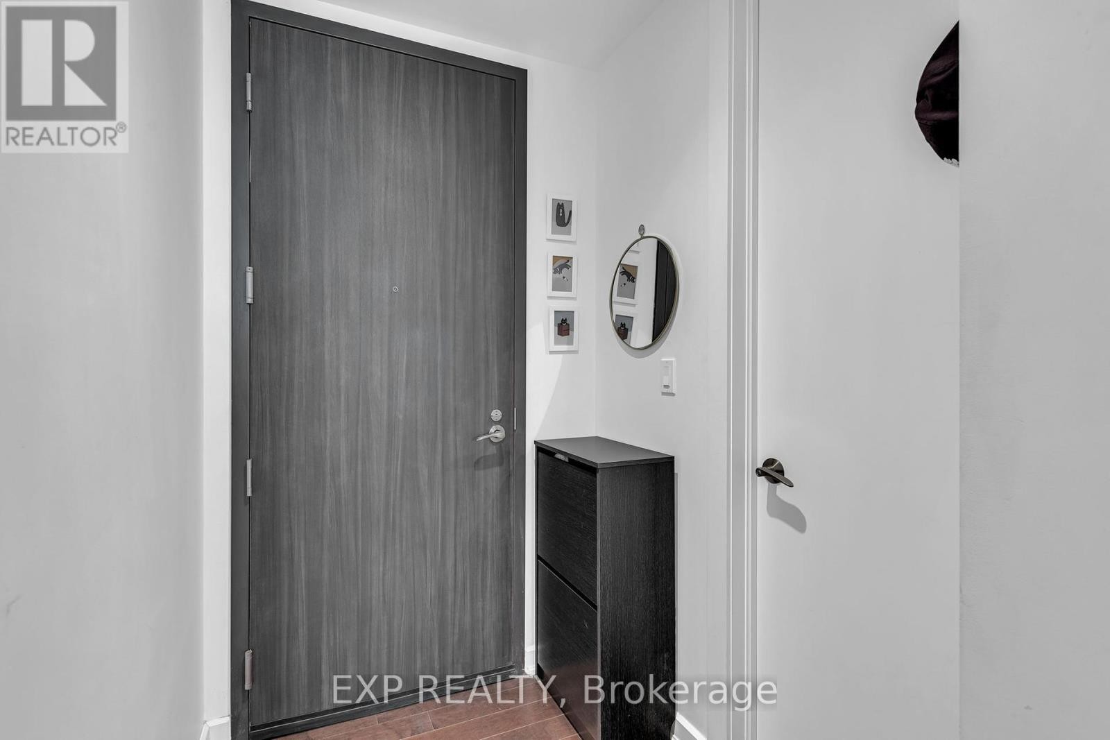 












812 - 300 LISGAR STREET

,
Ottawa,




Ontario
K2P0E2

