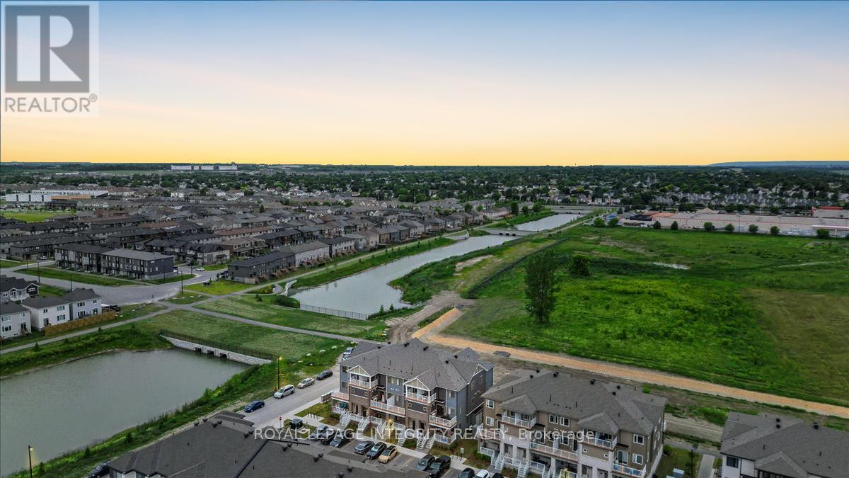 












705 CHROMITE PRIVATE

,
Ottawa,




Ontario
K2J7J2


