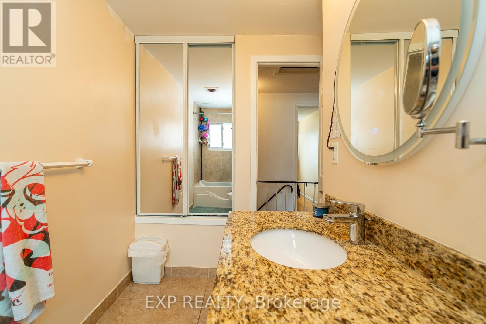 












40 - 2296 ORIENT PARK DRIVE

,
Ottawa,




Ontario
K1B4N6

