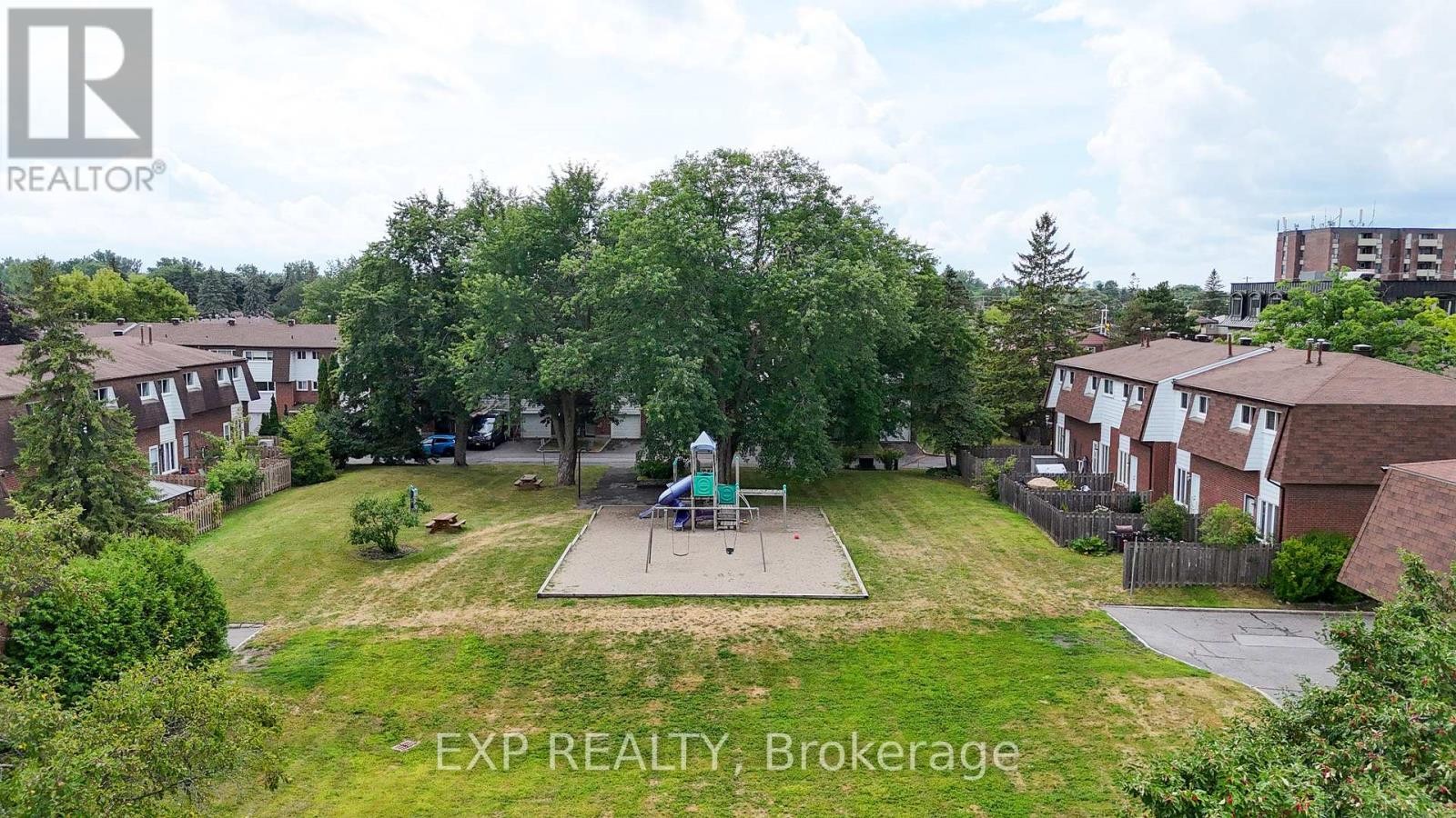 












40 - 2296 ORIENT PARK DRIVE

,
Ottawa,




Ontario
K1B4N6

