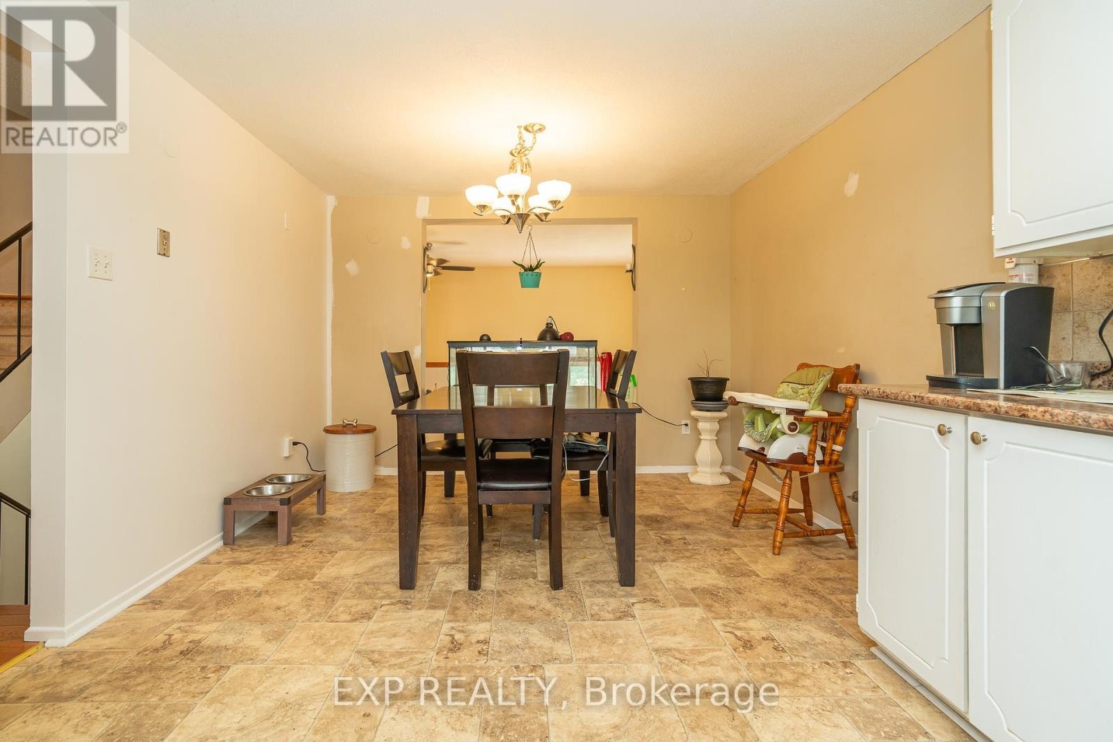 












40 - 2296 ORIENT PARK DRIVE

,
Ottawa,




Ontario
K1B4N6

