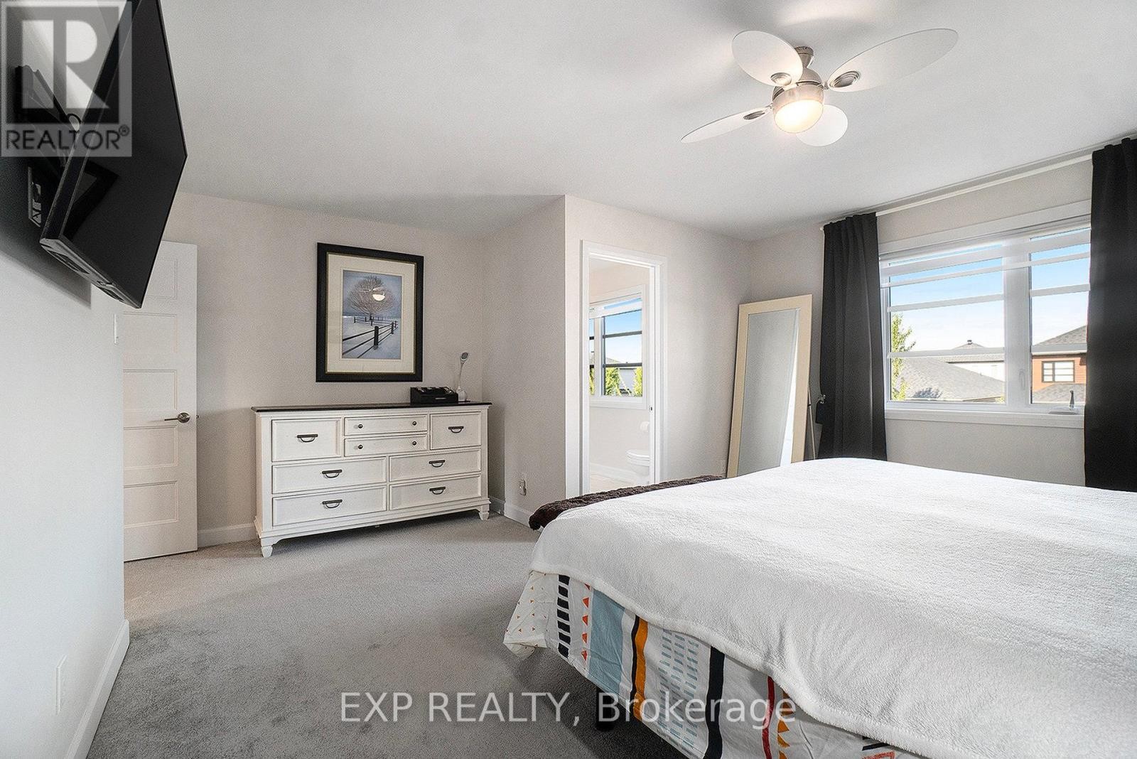 












704 AZURE STREET

,
Russell,




Ontario
K4R1E5

