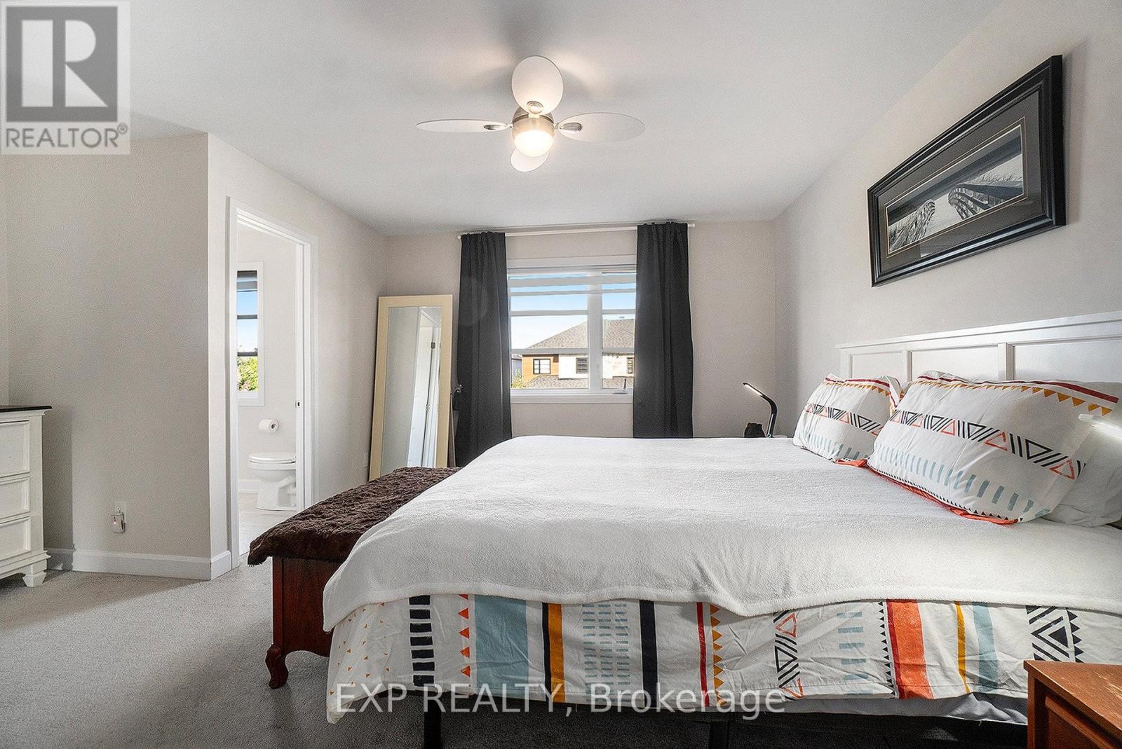 












704 AZURE STREET

,
Russell,




Ontario
K4R1E5

