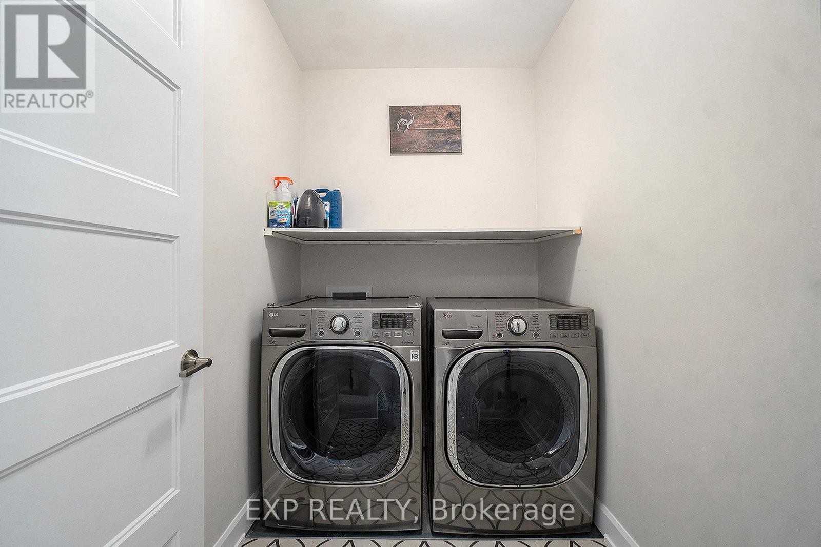 












704 AZURE STREET

,
Russell,




Ontario
K4R1E5

