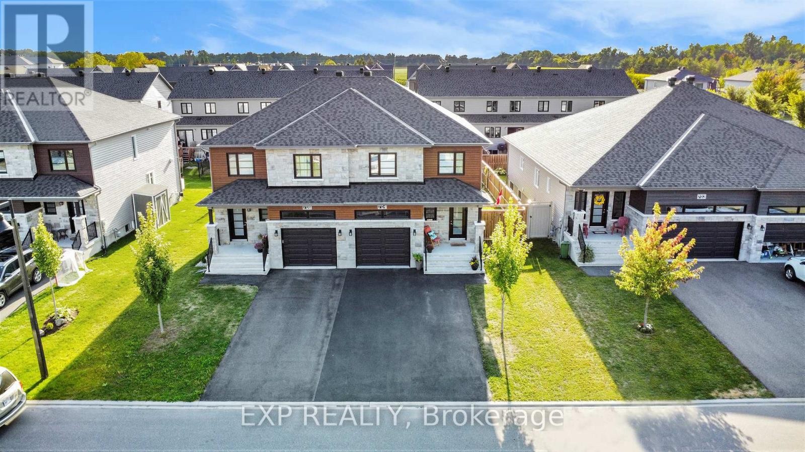 












704 AZURE STREET

,
Russell,




Ontario
K4R1E5

