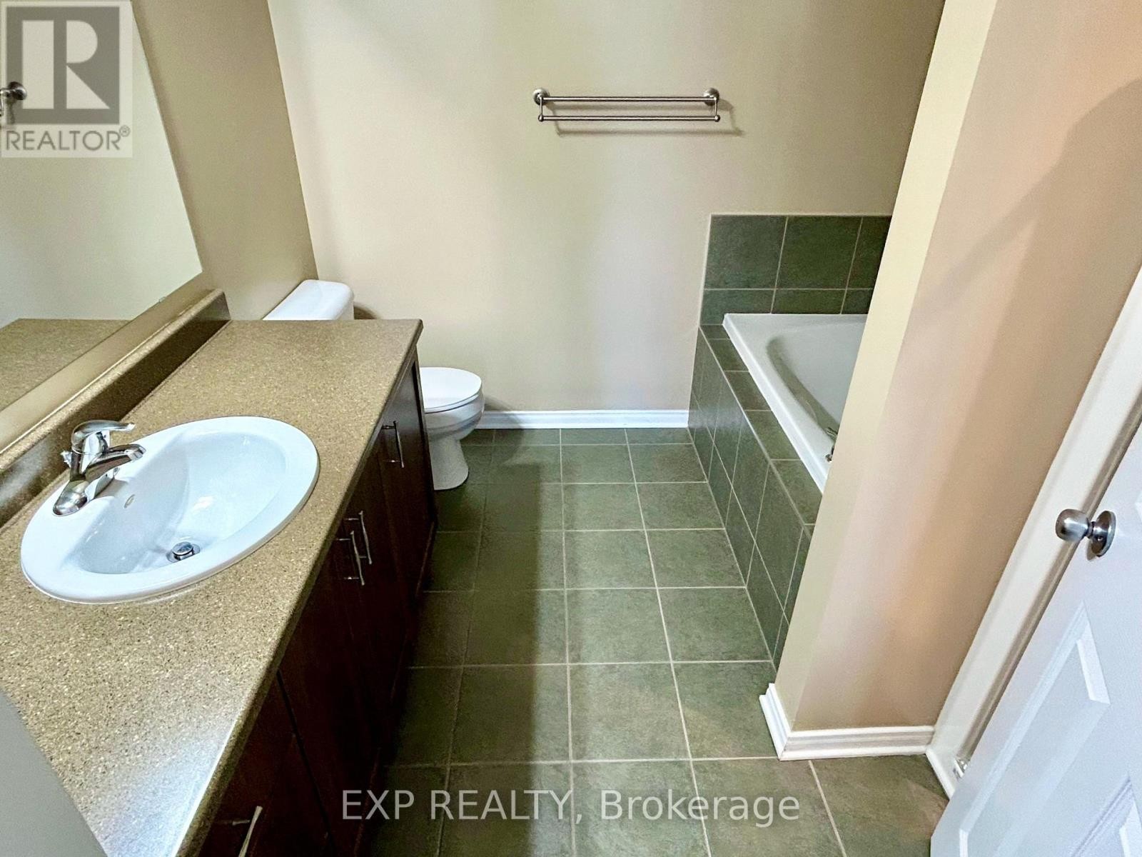












131 PATRIOT PLACE

,
Ottawa,




Ontario
K2M0B7

