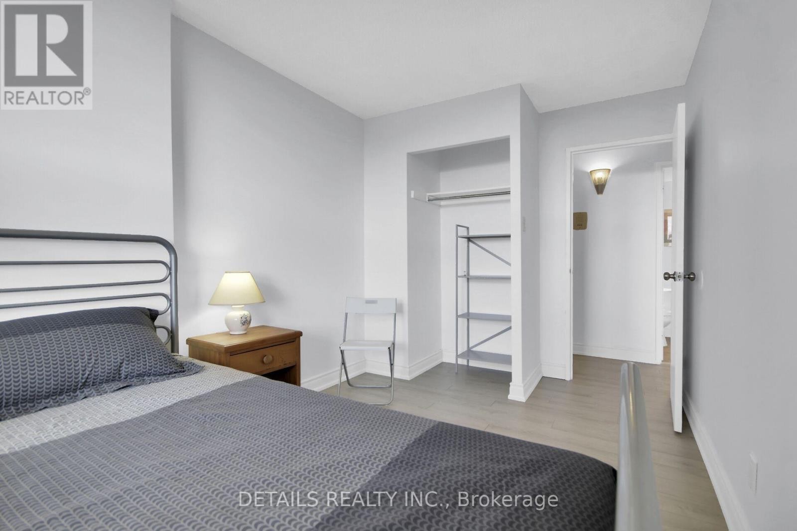 












803 - 1380 PRINCE OF WALES DRIVE

,
Ottawa,




Ontario
K2C3N5

