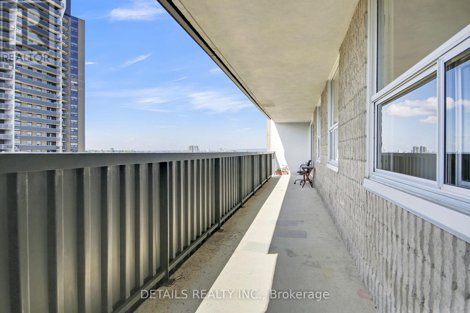 












803 - 1380 PRINCE OF WALES DRIVE

,
Ottawa,




Ontario
K2C3N5

