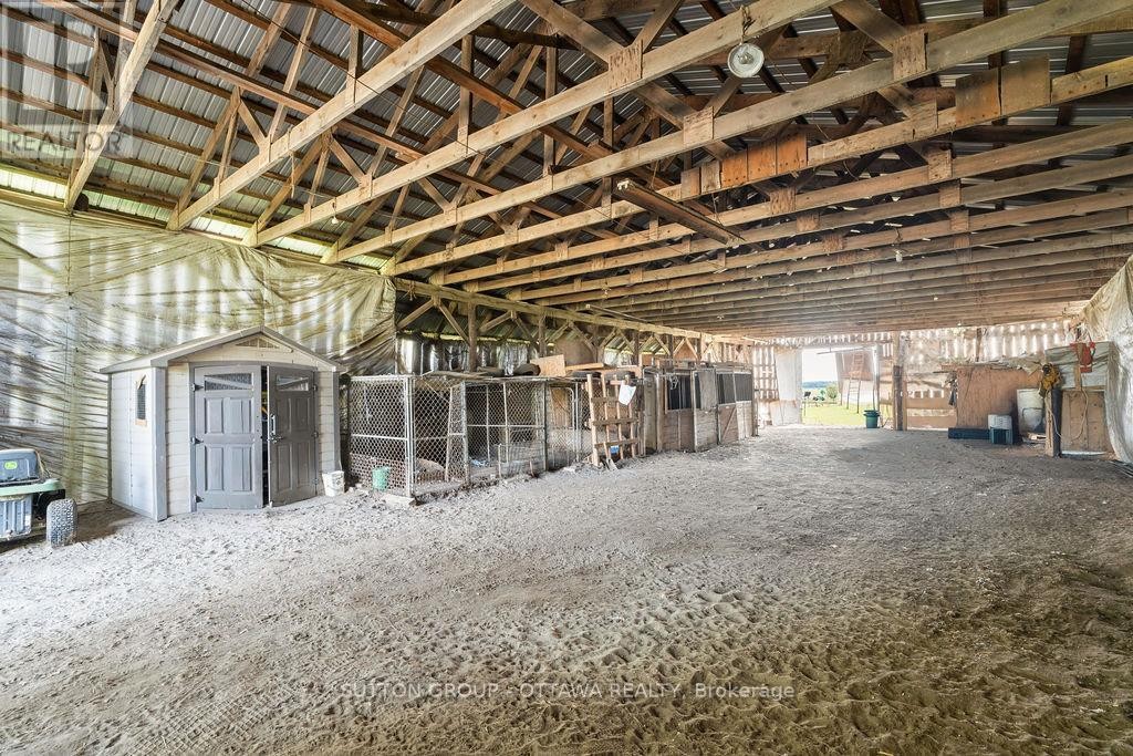 












9420 PARKWAY ROAD

,
Ottawa,







Ontario
K0A1V0

