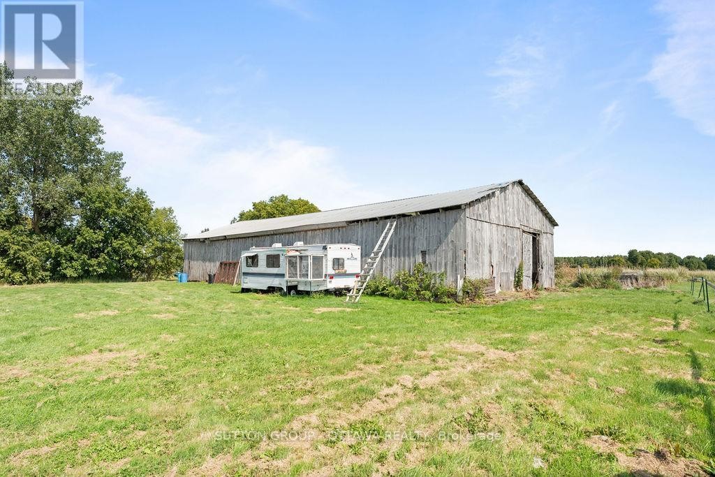 












9420 PARKWAY ROAD

,
Ottawa,







Ontario
K0A1V0

