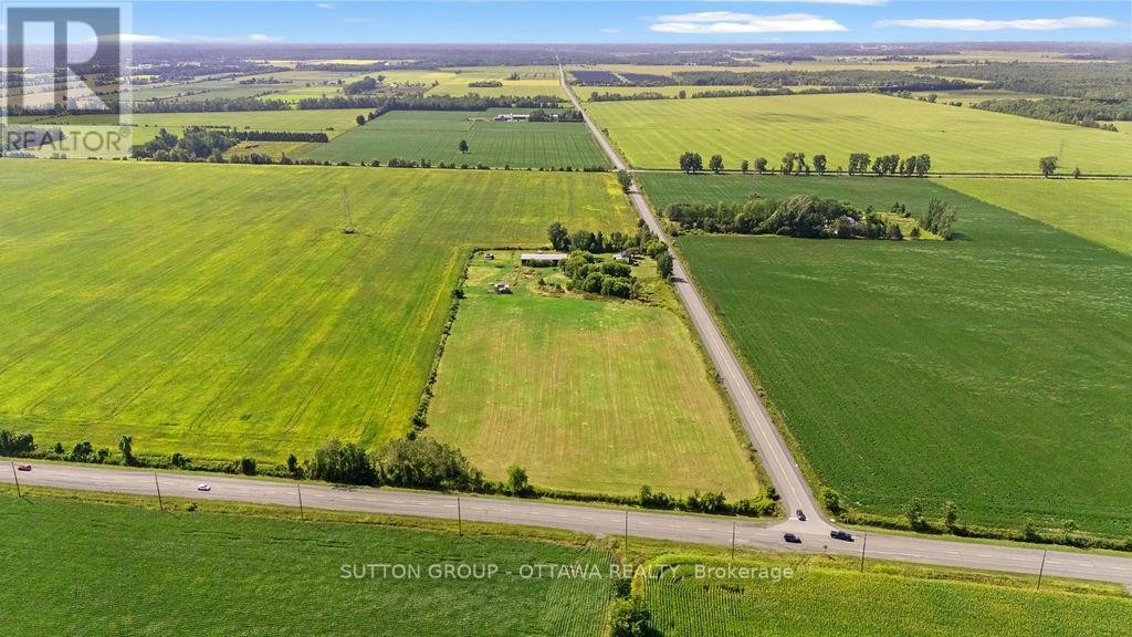 












9420 PARKWAY ROAD

,
Ottawa,







Ontario
K0A1V0

