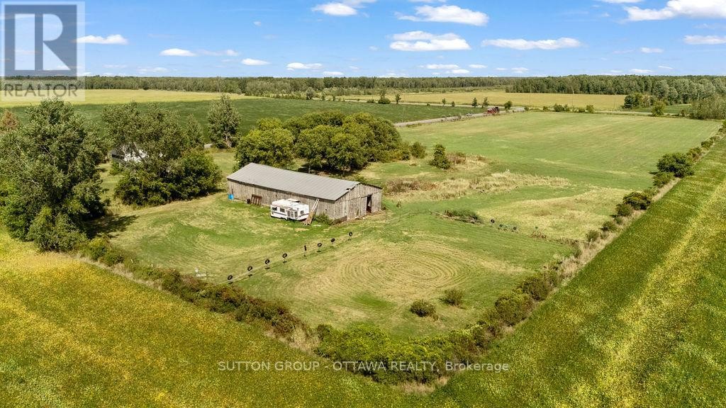 












9420 PARKWAY ROAD

,
Ottawa,







Ontario
K0A1V0

