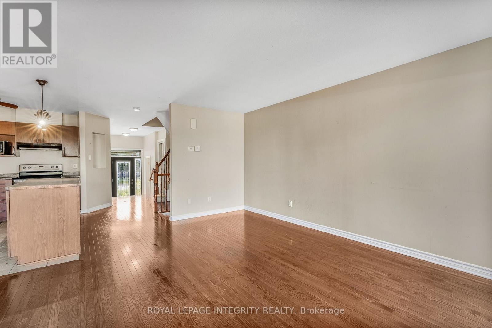 












1899 ARROWGRASS WAY

,
Ottawa,




Ontario
K4A0E3

