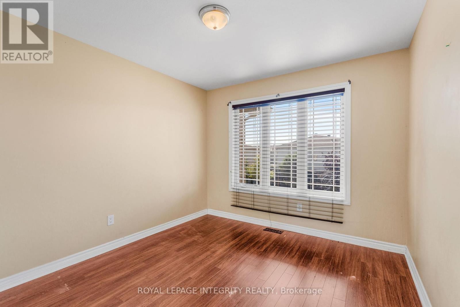 












1899 ARROWGRASS WAY

,
Ottawa,




Ontario
K4A0E3

