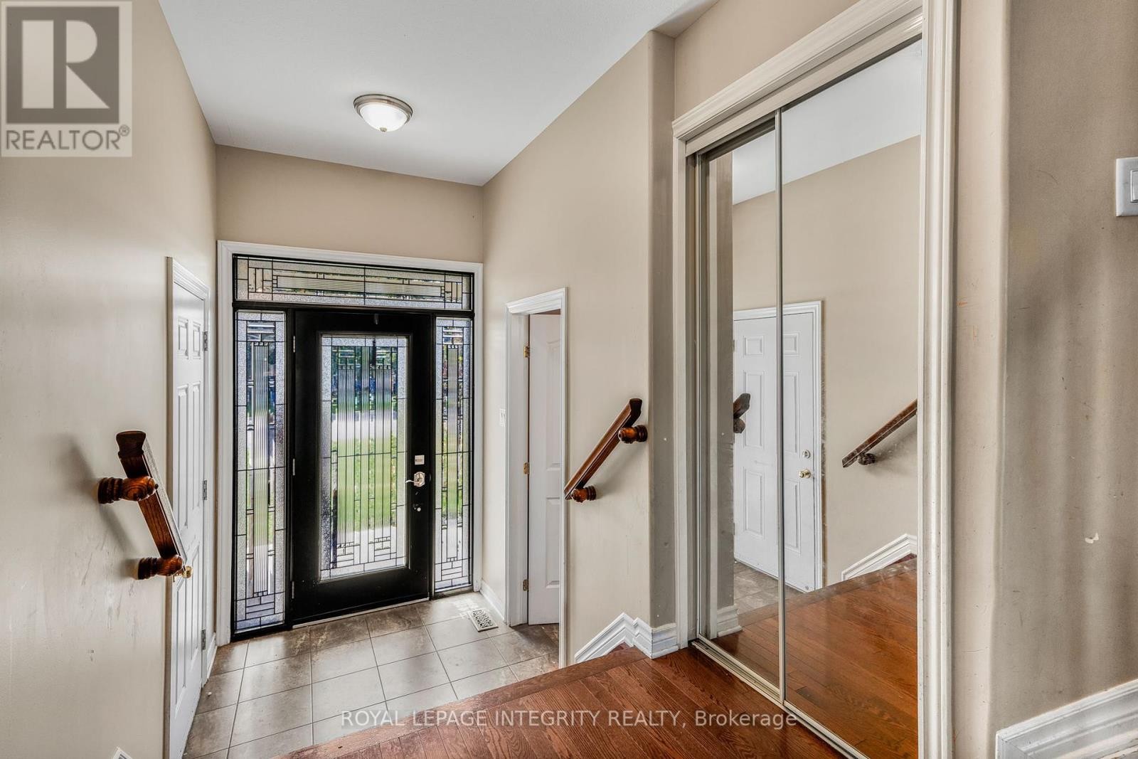 












1899 ARROWGRASS WAY

,
Ottawa,




Ontario
K4A0E3

