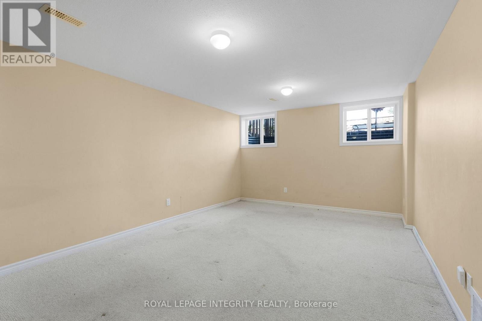












1899 ARROWGRASS WAY

,
Ottawa,




Ontario
K4A0E3

