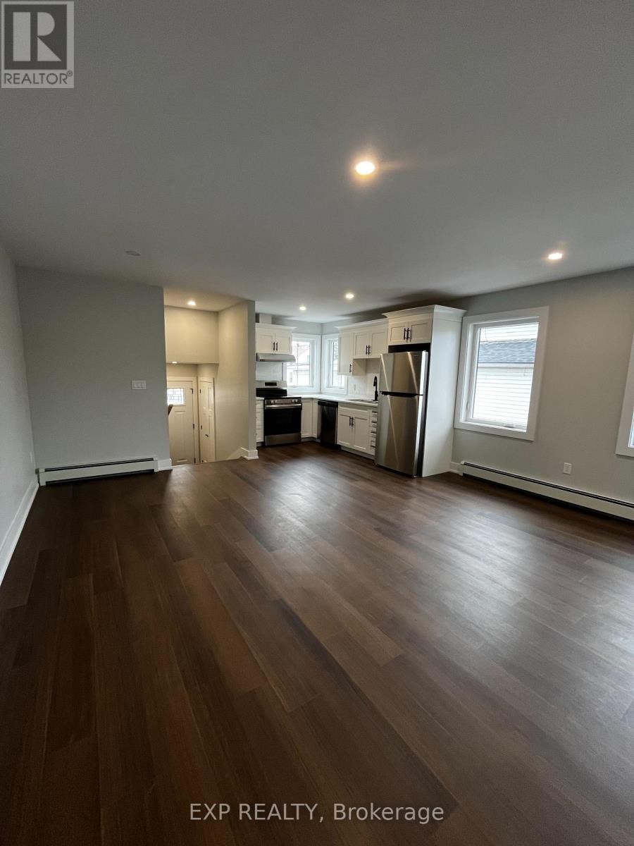 












642 WEST STREET

,
Prescott,




Ontario
K0E1X0

