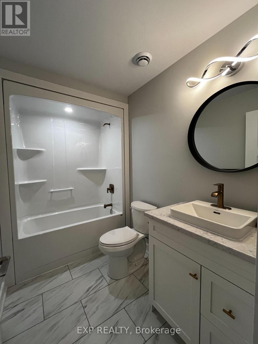 












642 WEST STREET

,
Prescott,




Ontario
K0E1X0

