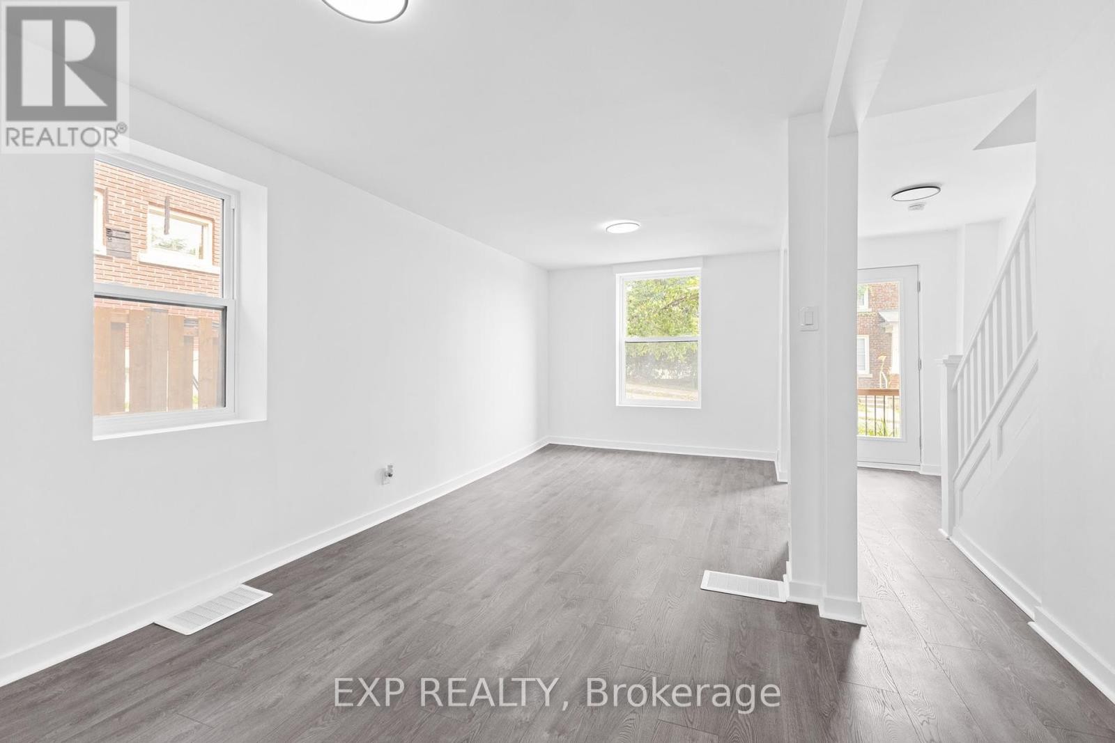 












145 WILLOW STREET

,
Ottawa,




Ontario
K1R6W2

