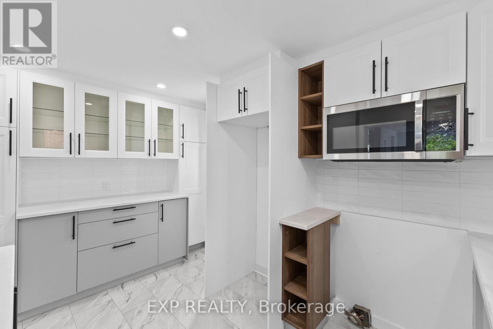 












145 WILLOW STREET

,
Ottawa,




Ontario
K1R6W2

