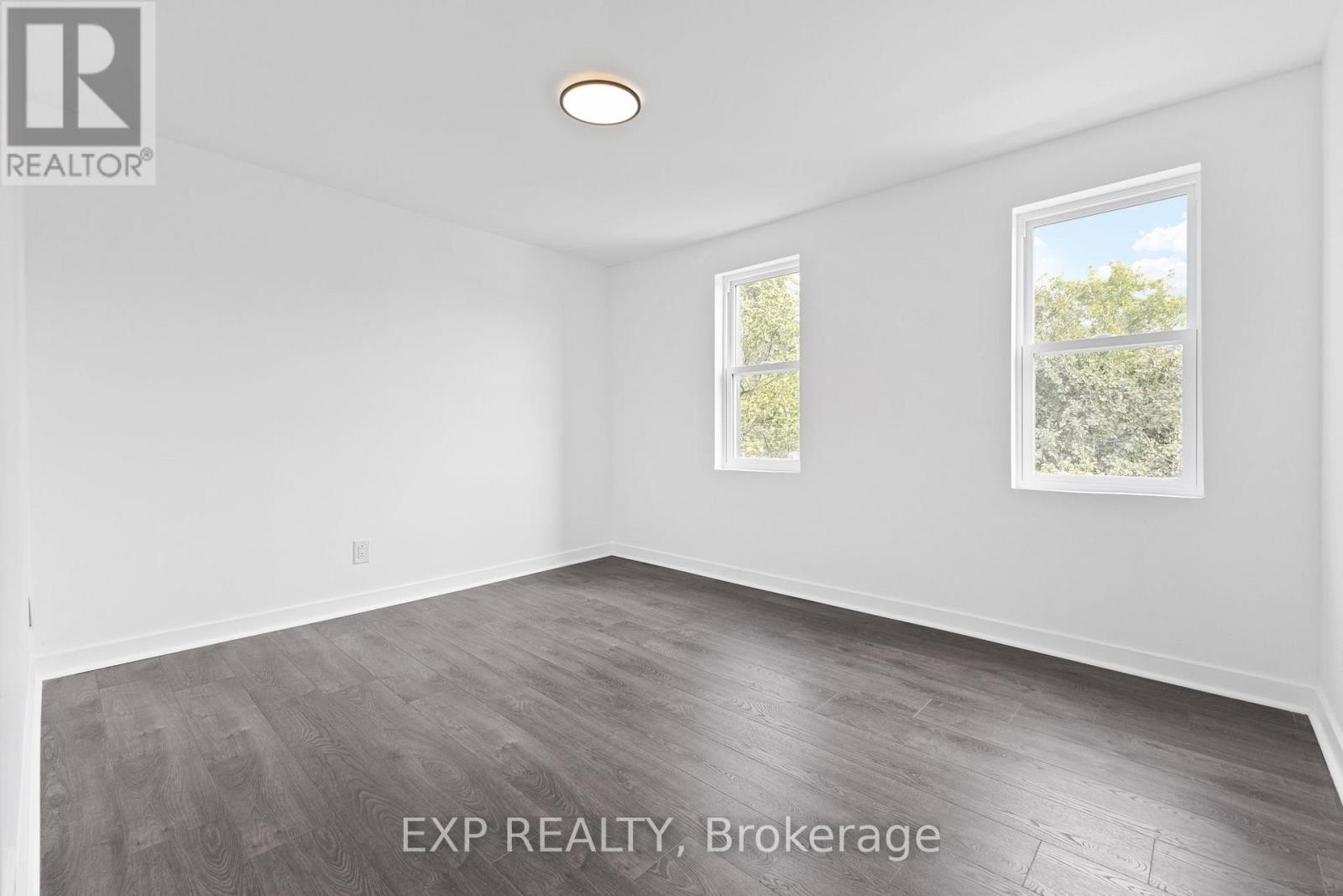 












145 WILLOW STREET

,
Ottawa,




Ontario
K1R6W2

