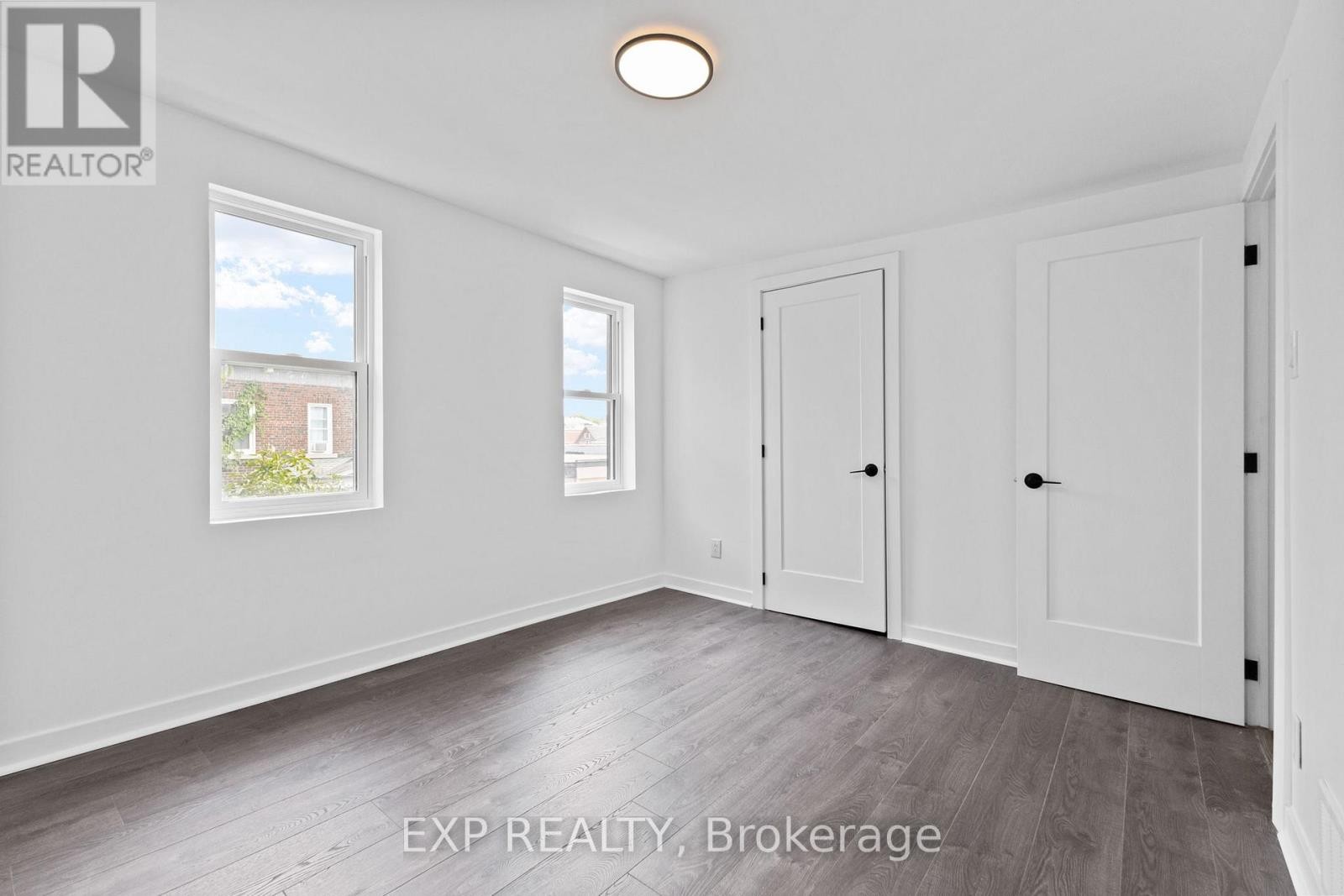 












145 WILLOW STREET

,
Ottawa,




Ontario
K1R6W2

