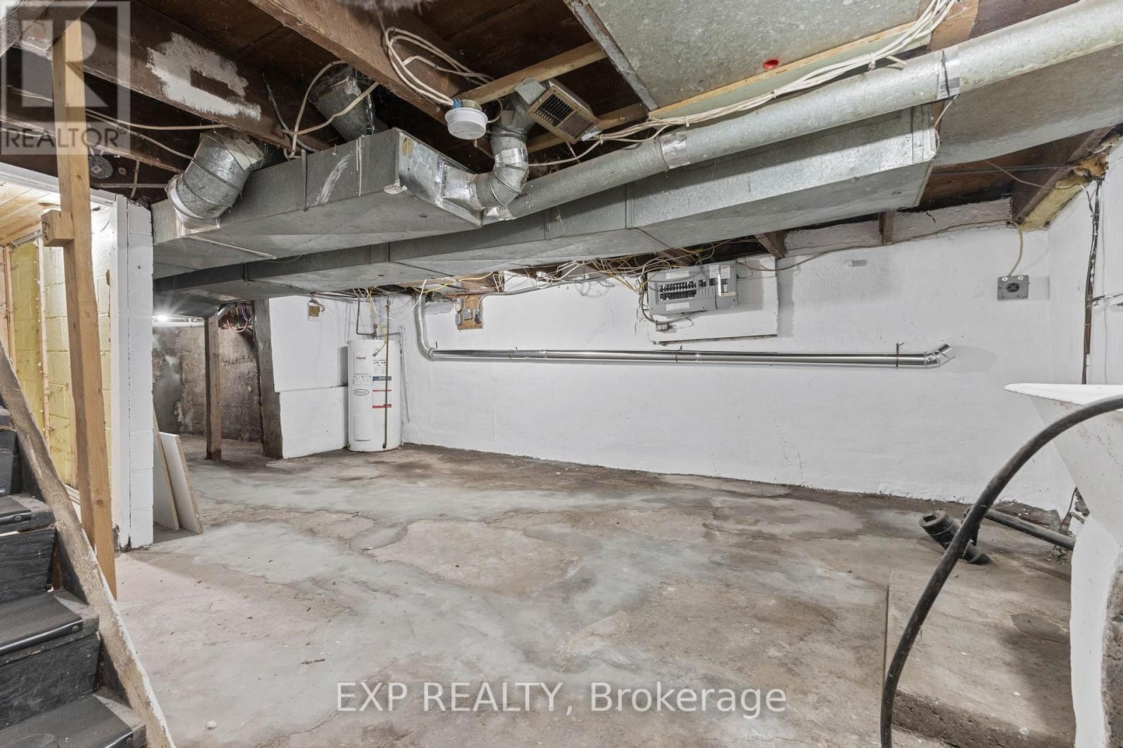 












145 WILLOW STREET

,
Ottawa,




Ontario
K1R6W2

