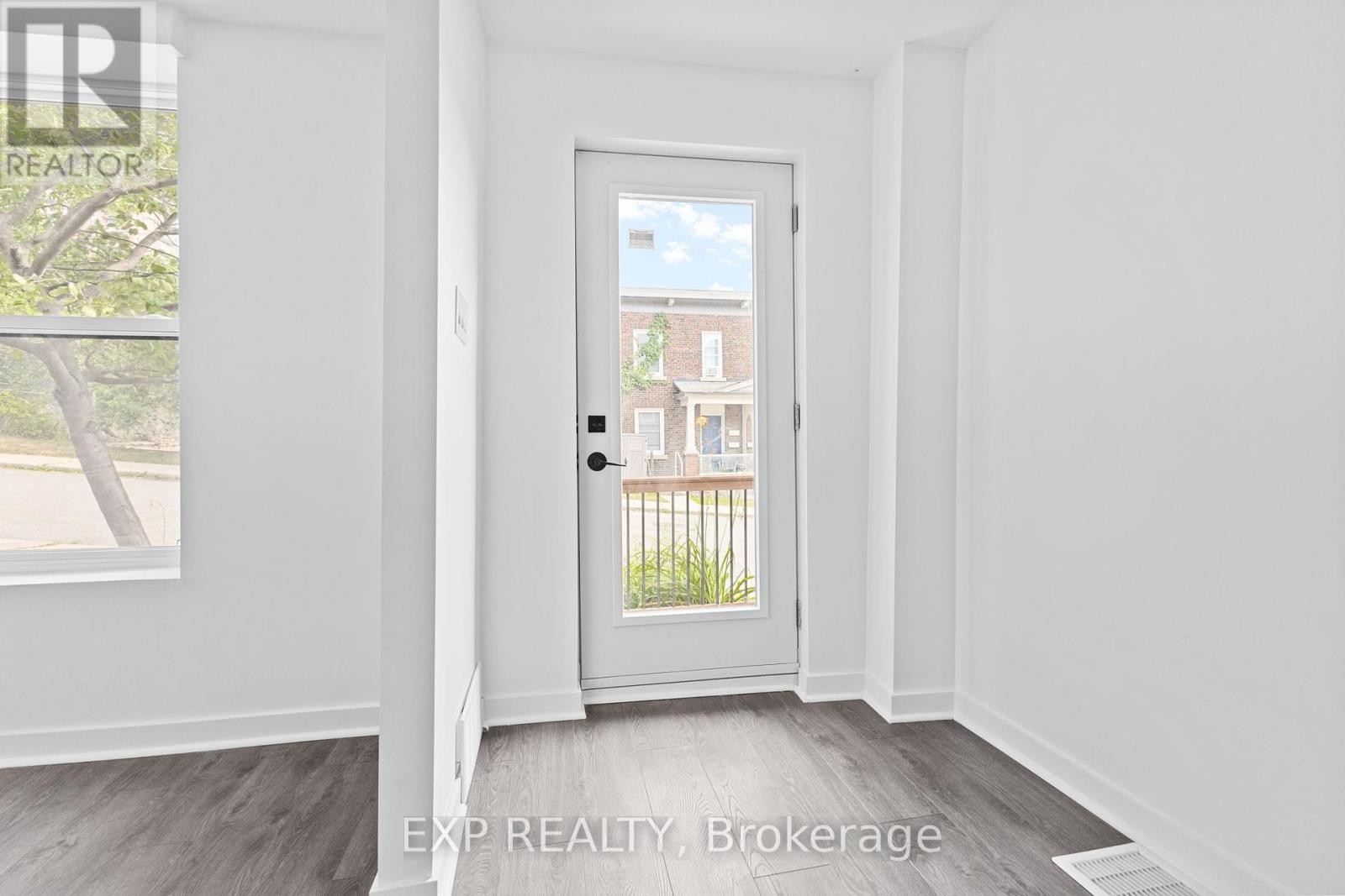 












145 WILLOW STREET

,
Ottawa,




Ontario
K1R6W2

