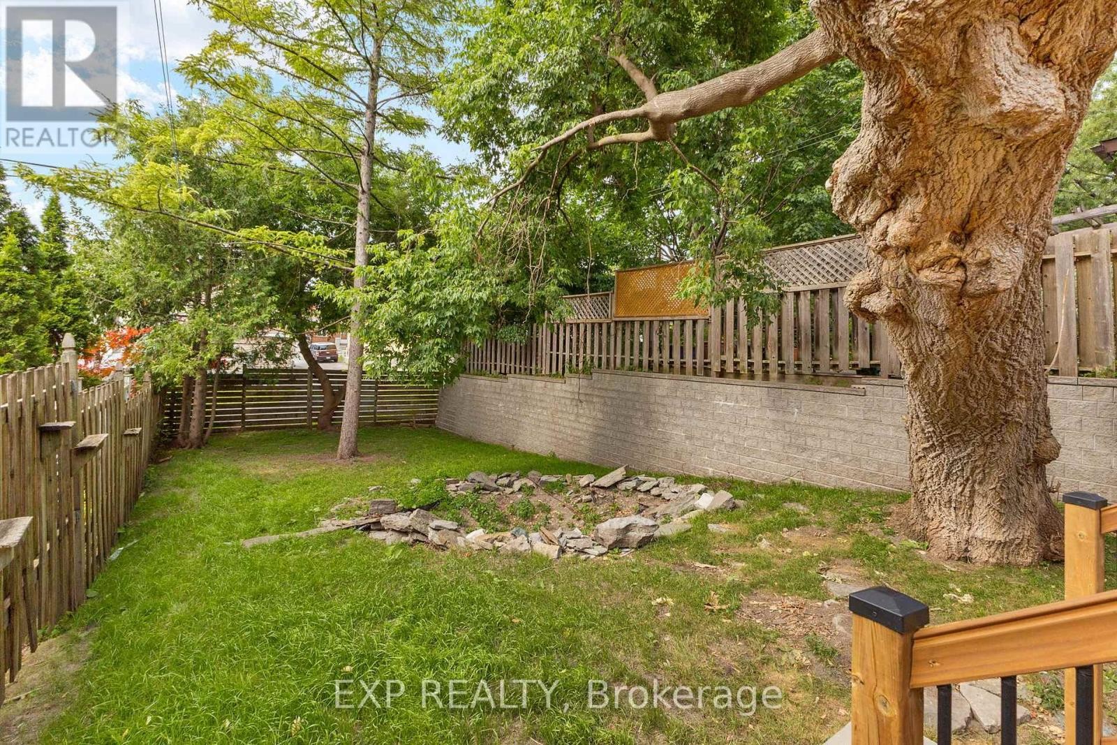 












145 WILLOW STREET

,
Ottawa,




Ontario
K1R6W2

