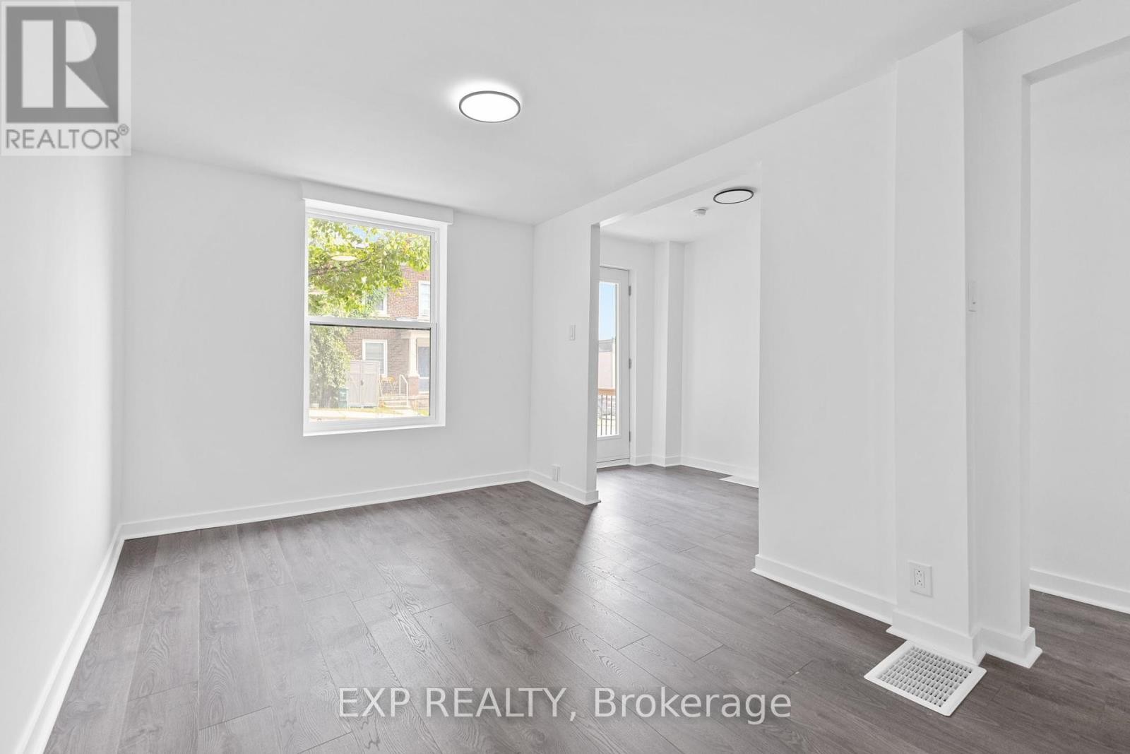 












145 WILLOW STREET

,
Ottawa,




Ontario
K1R6W2

