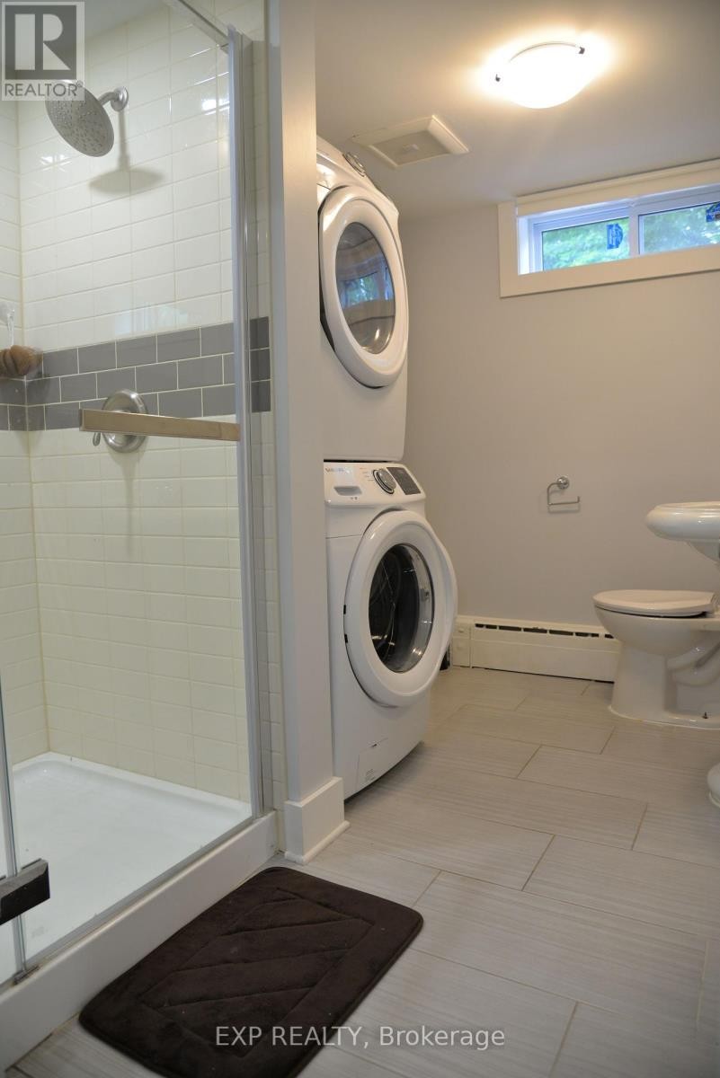 












1240 ADIRONDACK DRIVE

,
Ottawa,




Ontario
K2C2V3

