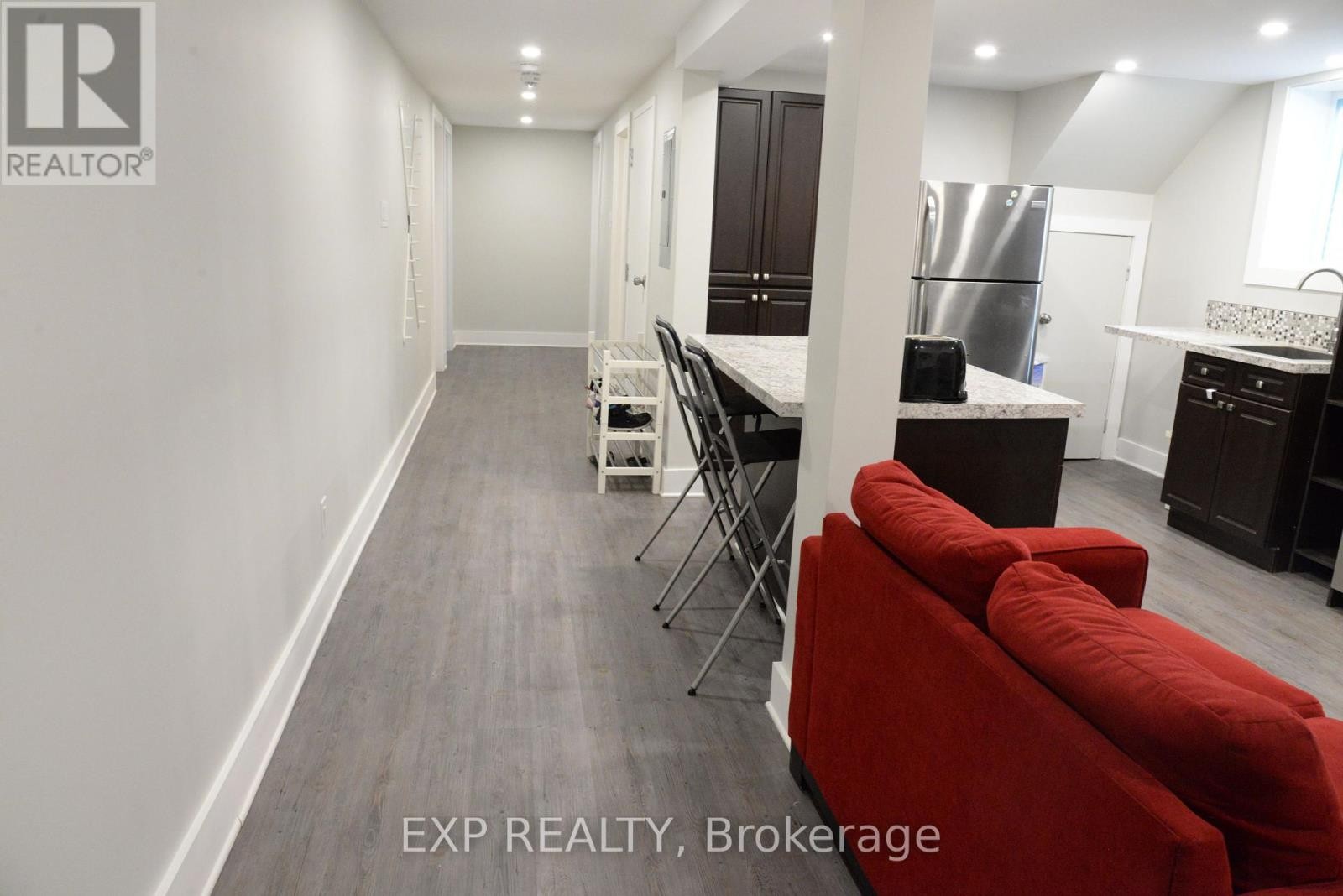 












1240 ADIRONDACK DRIVE

,
Ottawa,




Ontario
K2C2V3

