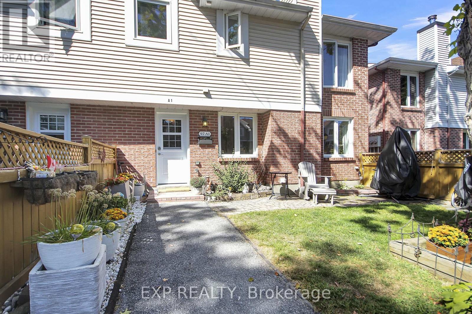 












A1 - 97 FINDLAY AVENUE

,
Carleton Place,




Ontario
K7C4G5

