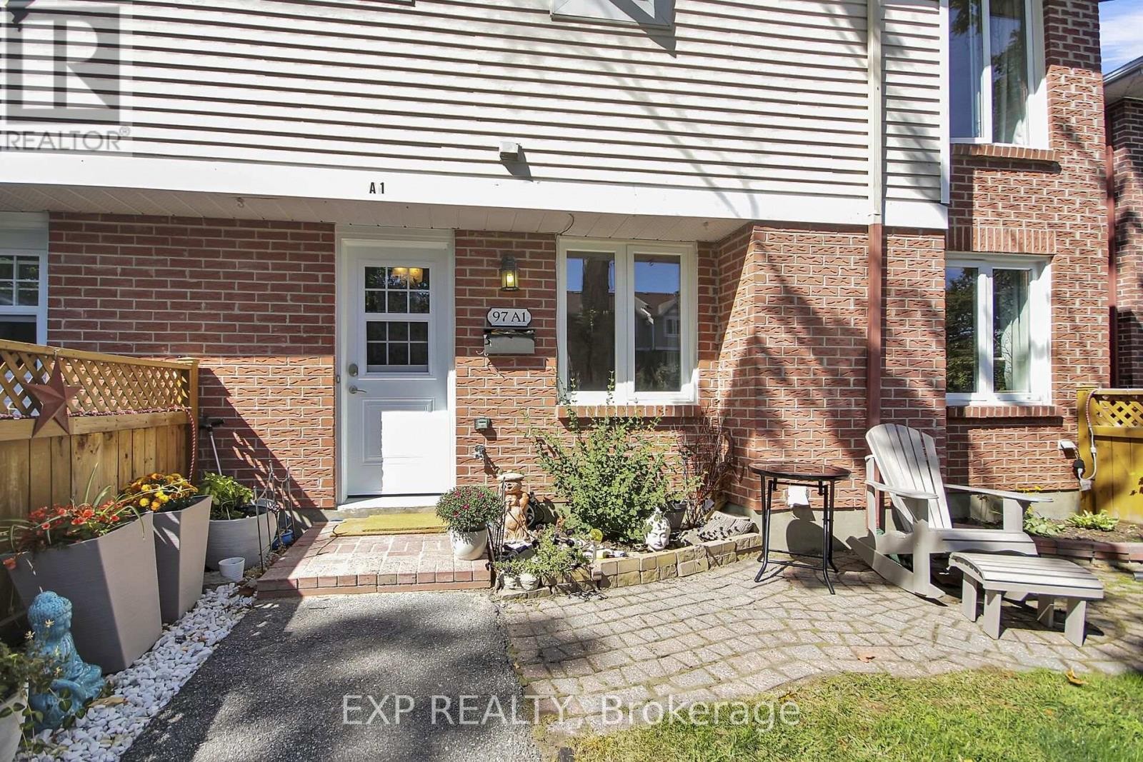












A1 - 97 FINDLAY AVENUE

,
Carleton Place,




Ontario
K7C4G5

