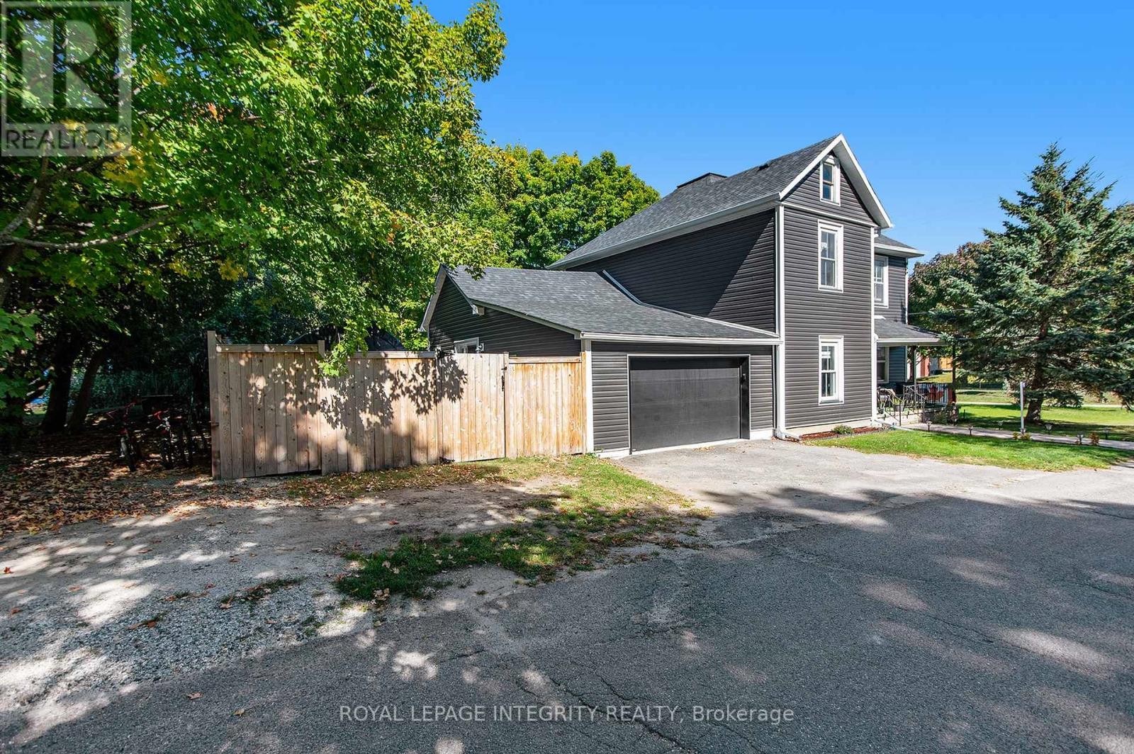 












101 PAUL DRIVE

,
Lanark Highlands,




Ontario
K0G1K0

