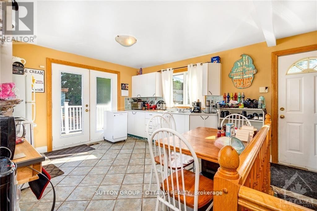 












846 ST LAURENT BOULEVARD

,
Ottawa,




Ontario
K1K3A9

