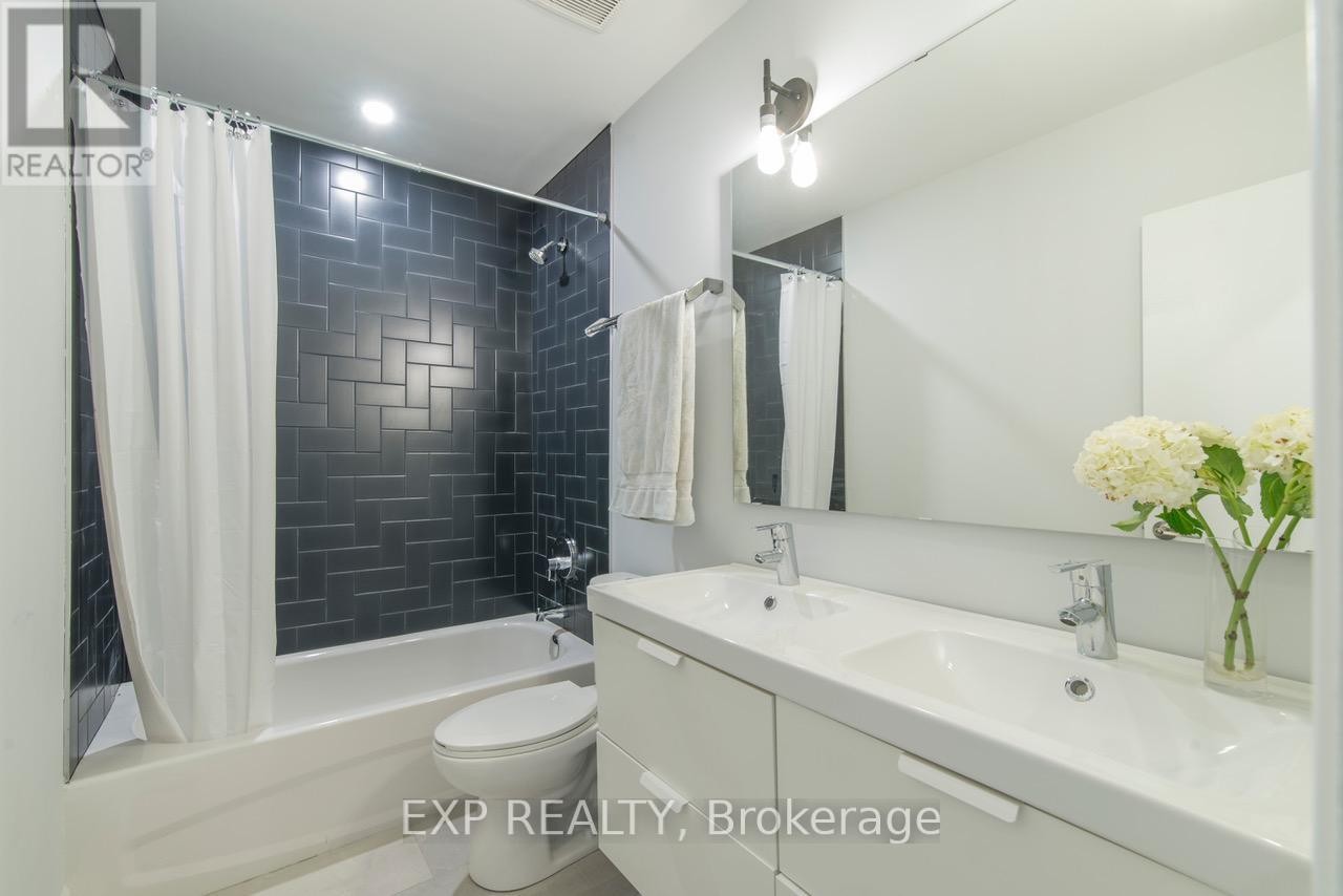 












150 MEADOWLANDS DRIVE W

,
Ottawa,




Ontario
K2G2S5

