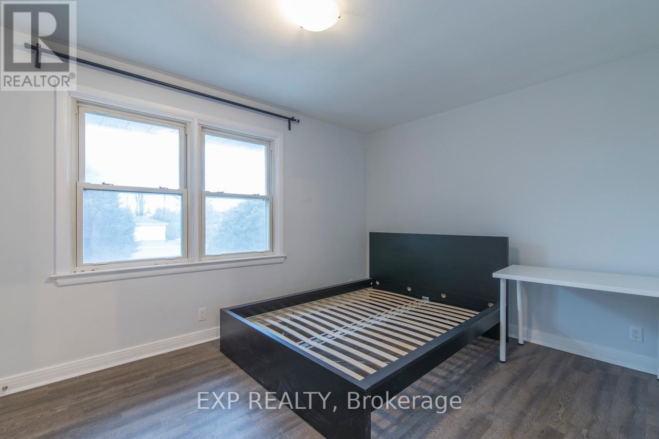 












150 MEADOWLANDS DRIVE W

,
Ottawa,




Ontario
K2G2S5

