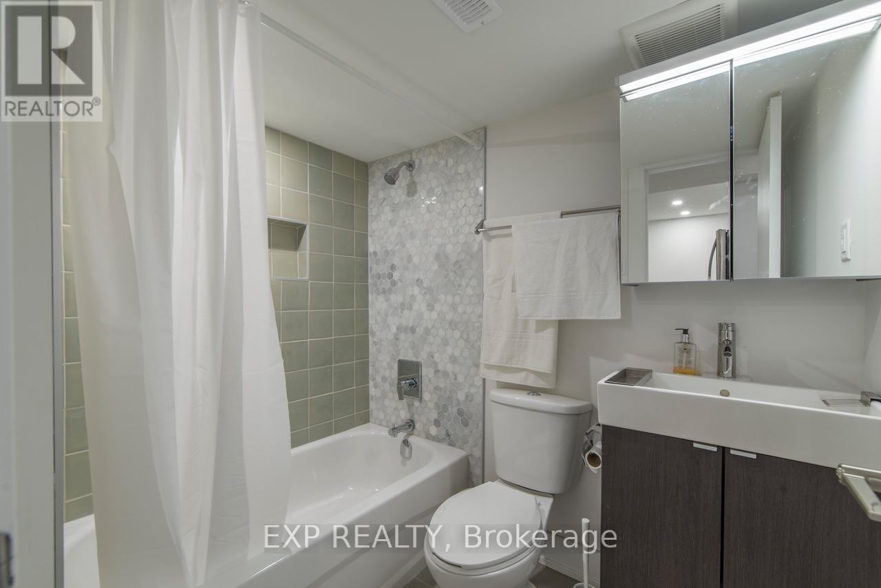 












150 MEADOWLANDS DRIVE W

,
Ottawa,




Ontario
K2G2S5

