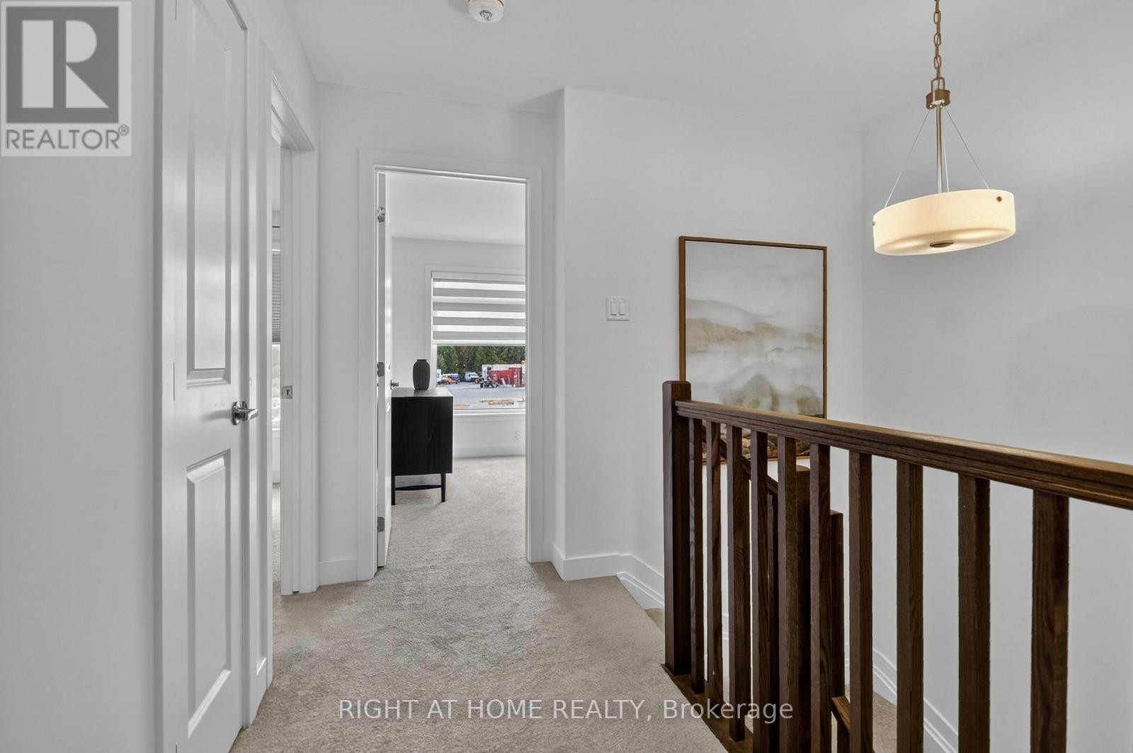 












2329 GOLDHAWK DRIVE

,
Ottawa,




Ontario
K2S2X3

