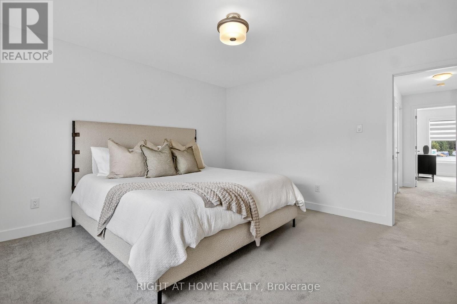 












2329 GOLDHAWK DRIVE

,
Ottawa,




Ontario
K2S2X3

