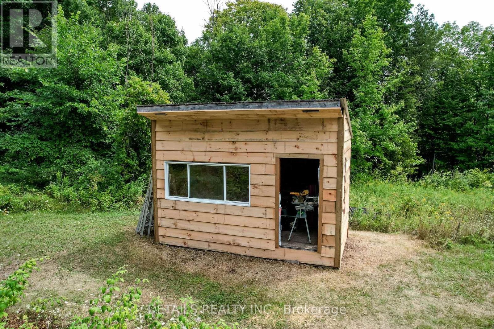 












1502 DRUMMOND CON 10A ROAD W

,
Drummond/North Elmsley,




Ontario
K0G1K0

