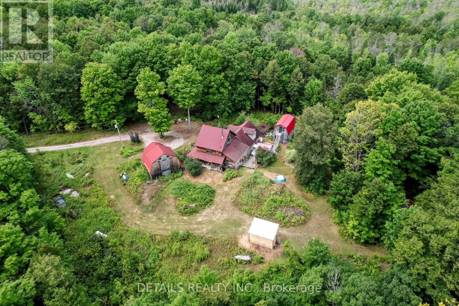 












1502 DRUMMOND CON 10A ROAD W

,
Drummond/North Elmsley,




Ontario
K0G1K0

