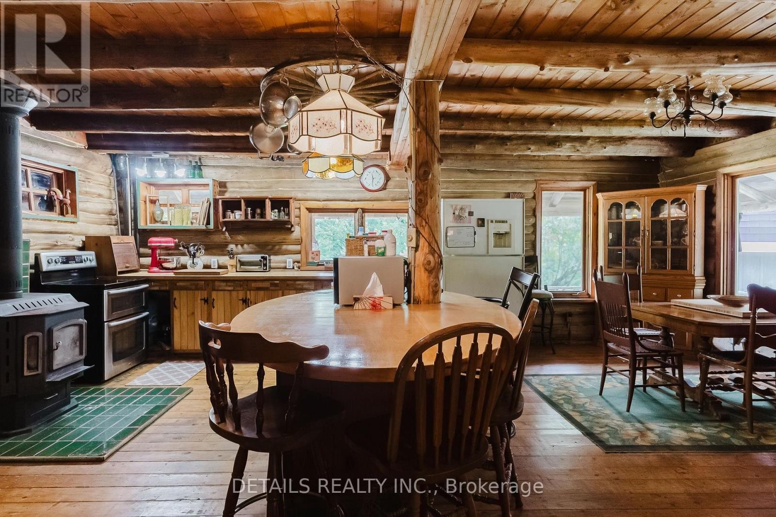 












1502 DRUMMOND CON 10A ROAD W

,
Drummond/North Elmsley,




Ontario
K0G1K0

