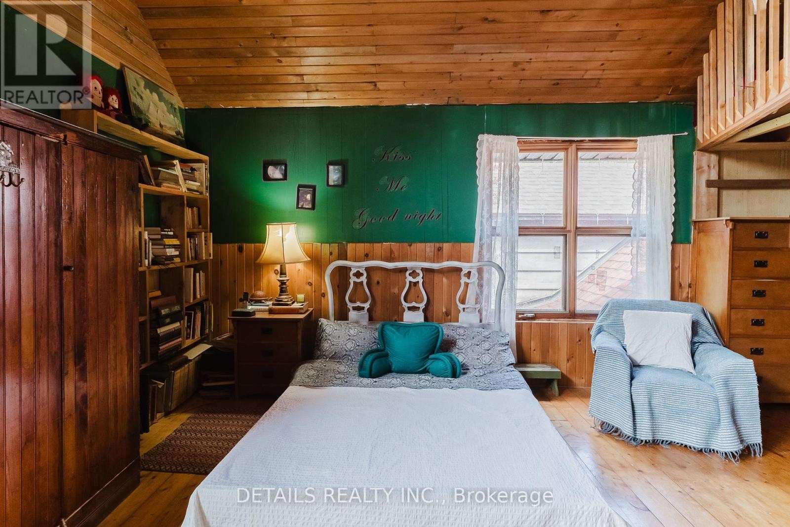 












1502 DRUMMOND CON 10A ROAD W

,
Drummond/North Elmsley,




Ontario
K0G1K0

