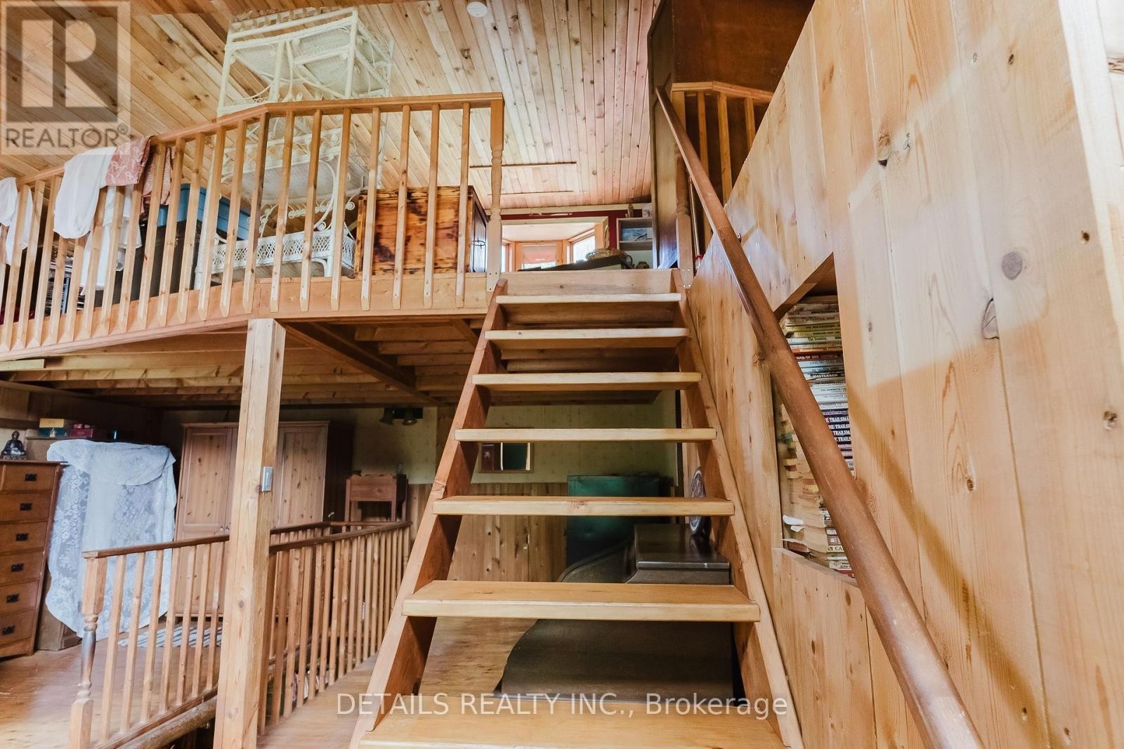 












1502 DRUMMOND CON 10A ROAD W

,
Drummond/North Elmsley,




Ontario
K0G1K0

