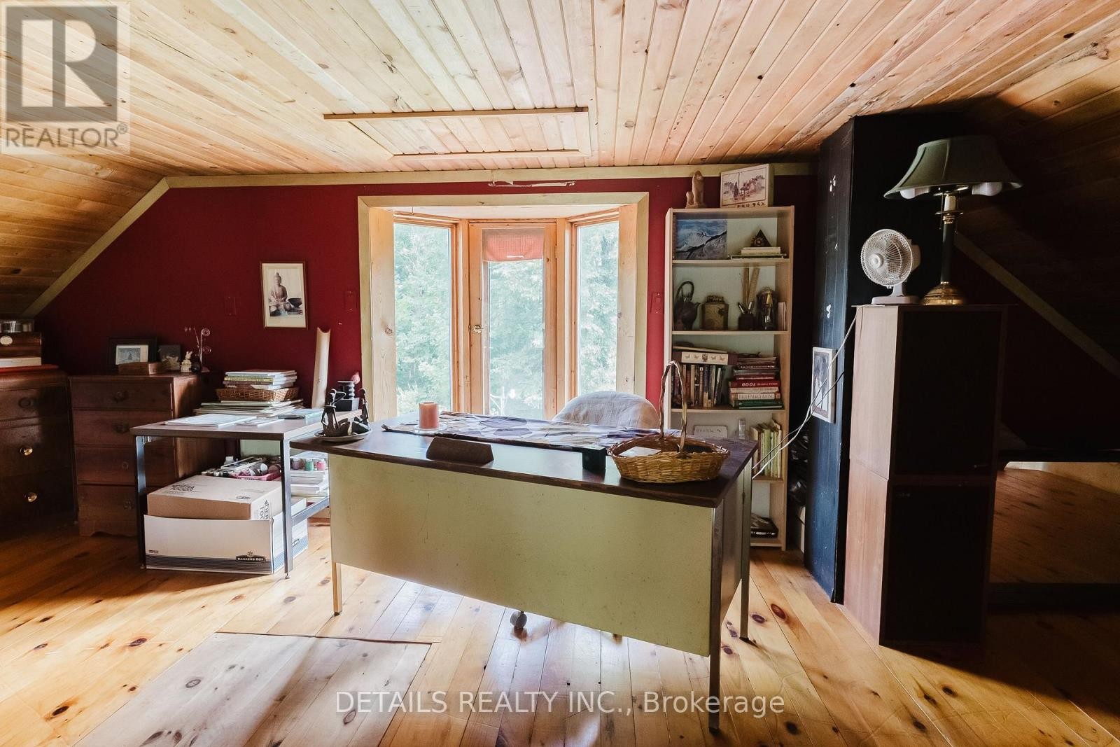 












1502 DRUMMOND CON 10A ROAD W

,
Drummond/North Elmsley,




Ontario
K0G1K0

