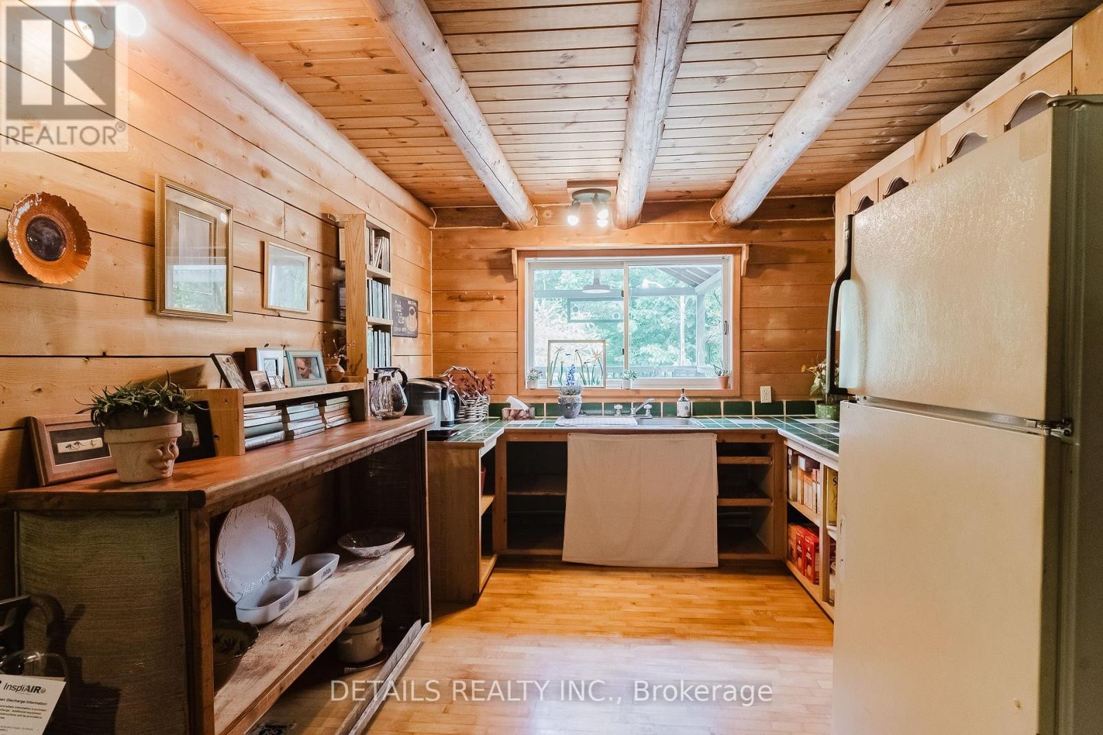 












1502 DRUMMOND CON 10A ROAD W

,
Drummond/North Elmsley,




Ontario
K0G1K0

