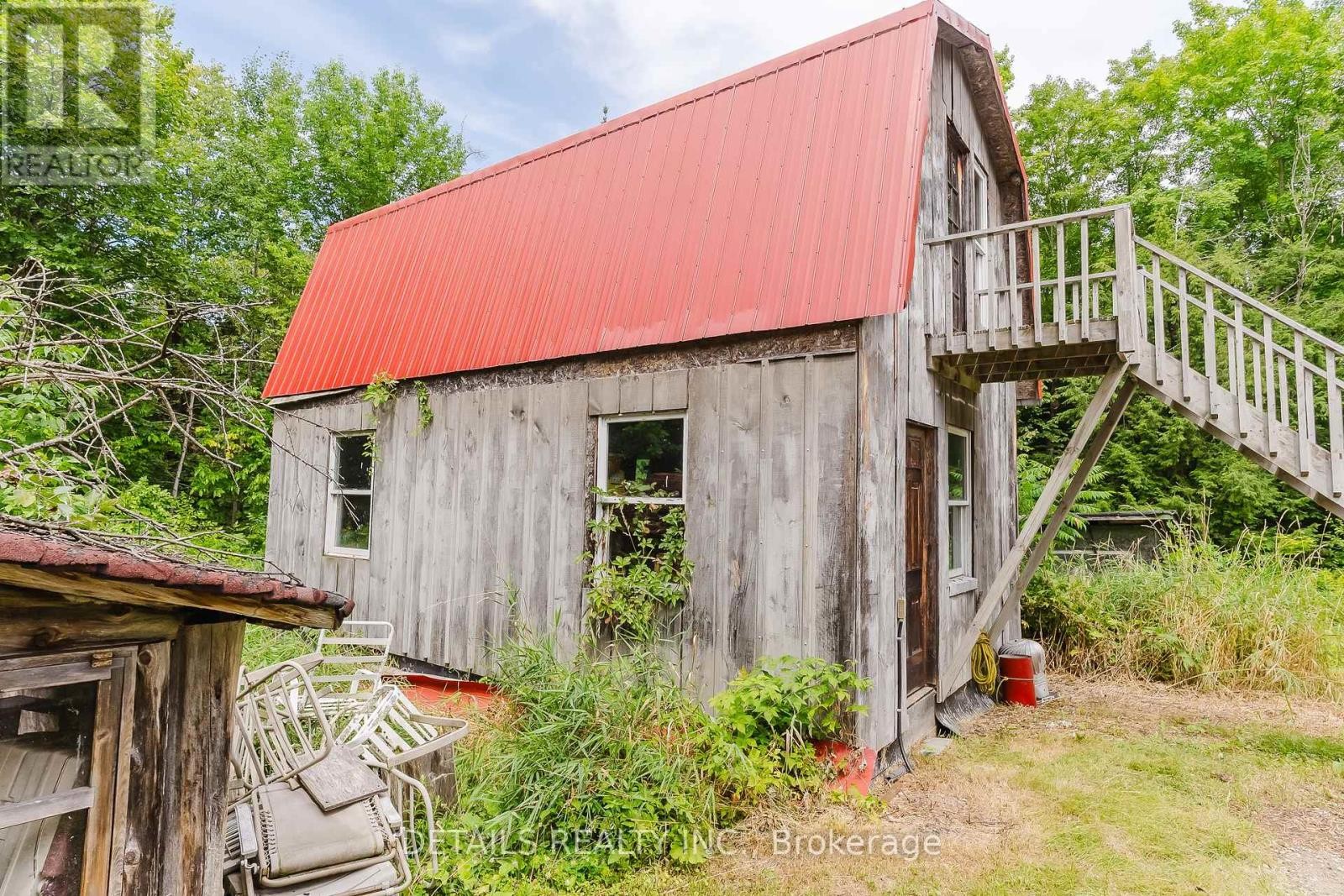 












1502 DRUMMOND CON 10A ROAD W

,
Drummond/North Elmsley,




Ontario
K0G1K0

