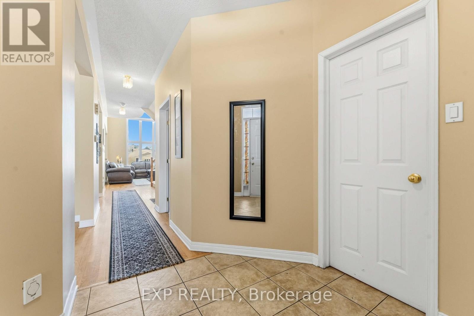 












118 FINN COURT

,
Ottawa,




Ontario
K1V2C8

